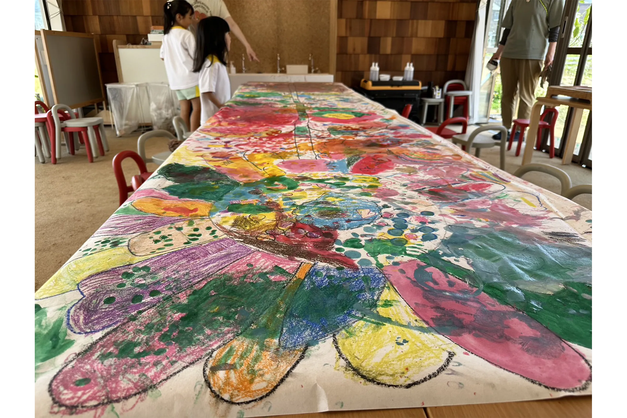 絵かき、色遊び体験