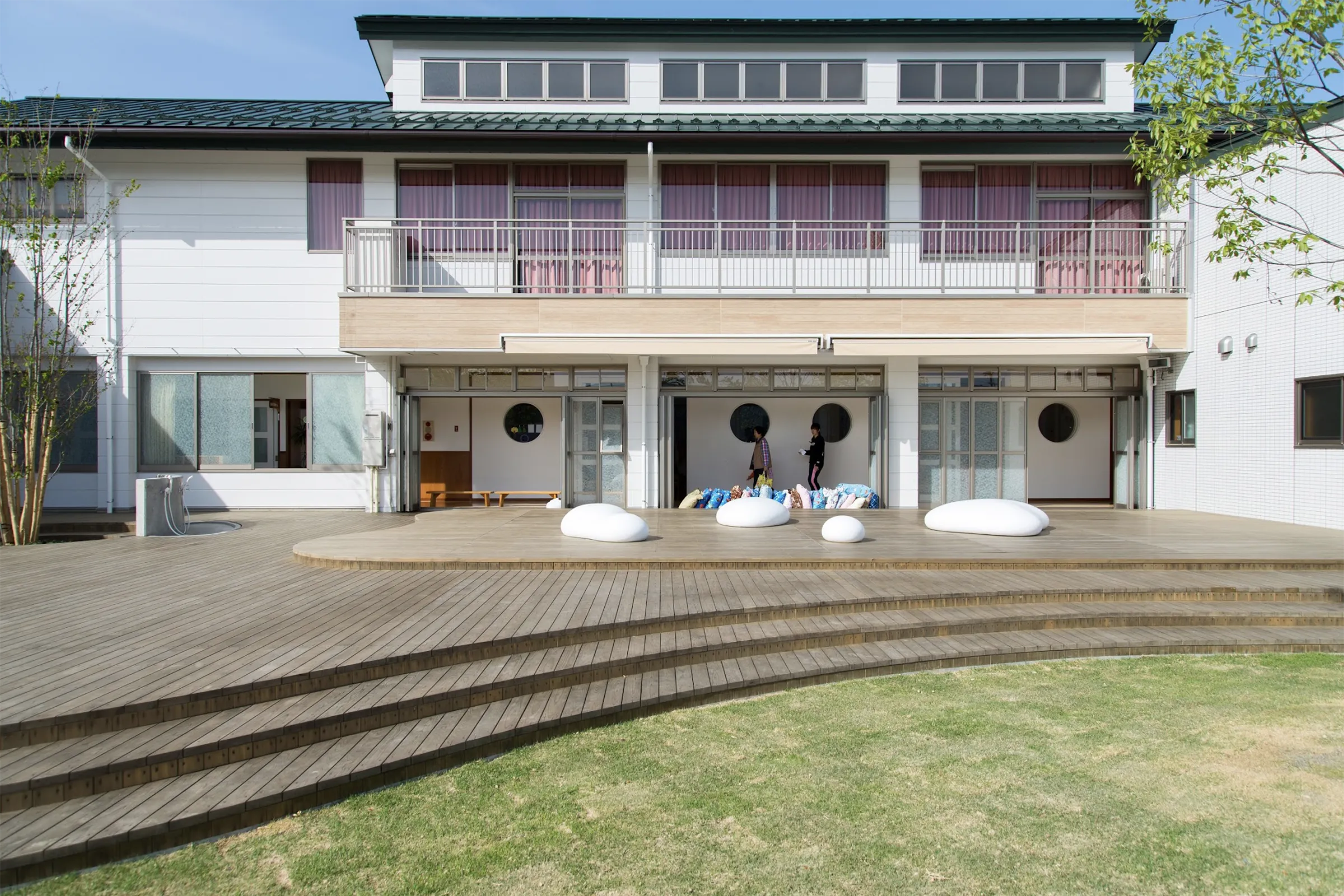 ウッドデッキテラス